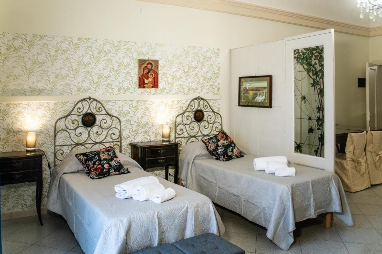 Santa Caterina Da Siena B&B CTA Exterior foto